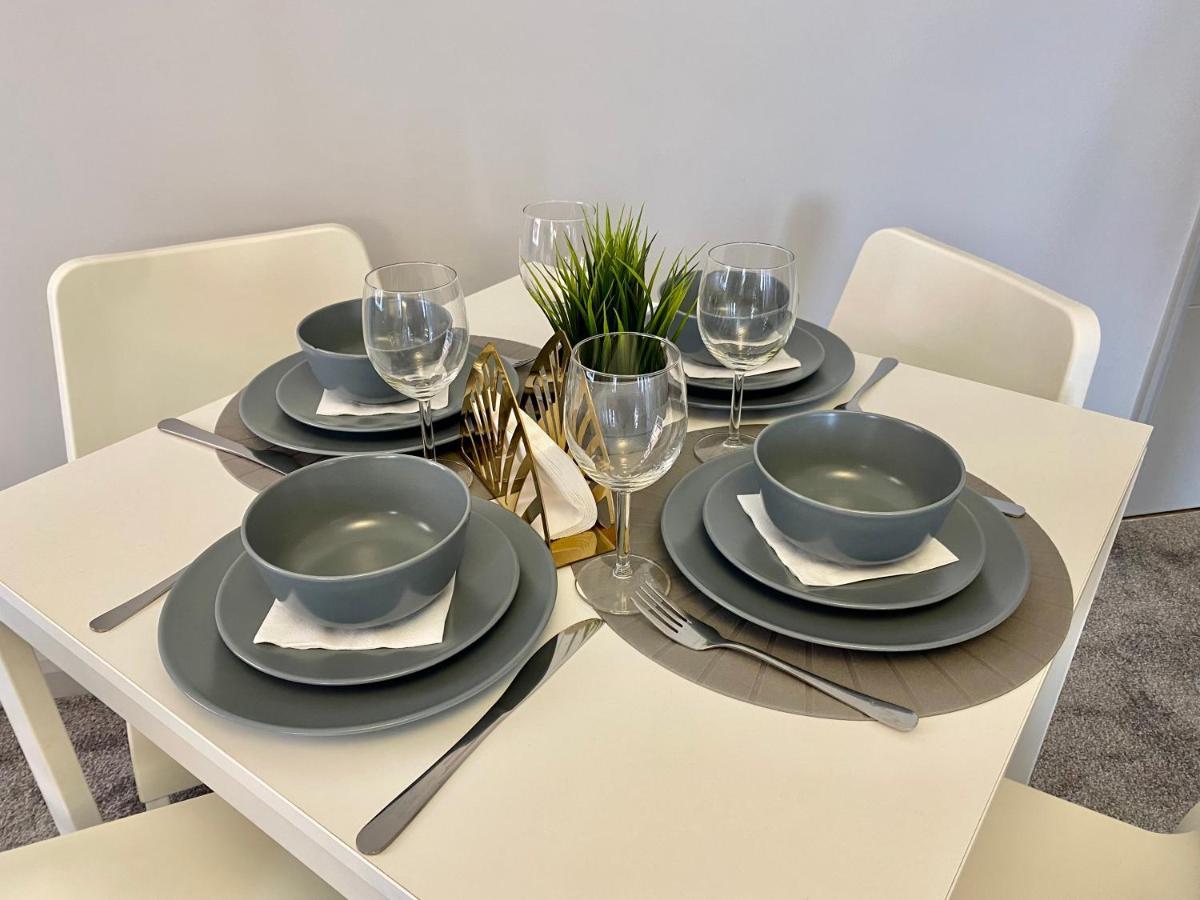 Seaside Haven: Beachfront With Modern Comforts Apartment Bournemouth